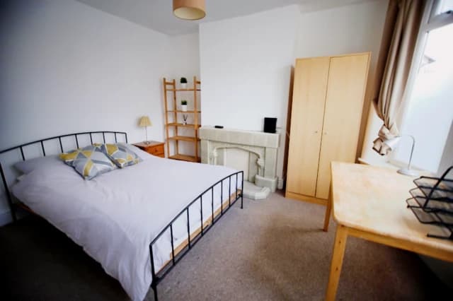 4-bedroom house with large garden in top Withington location