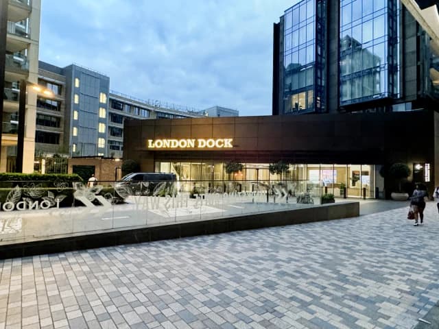 LD-London Dock image 3
