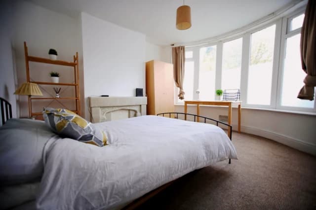 4-bedroom house with large garden in top Withington location