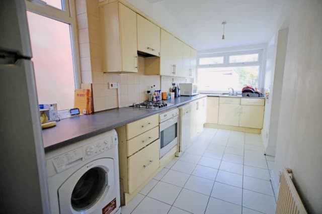 house near Brookleigh Road image