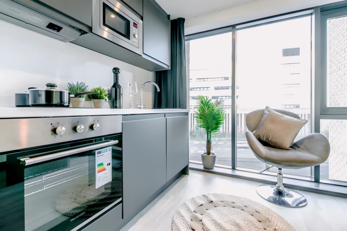 33 Parkside image