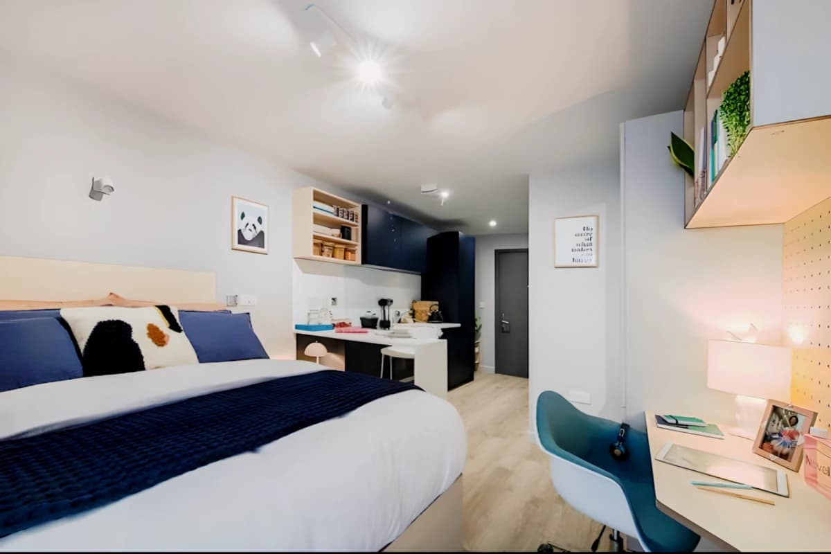 6 Bed Standard Ensuite