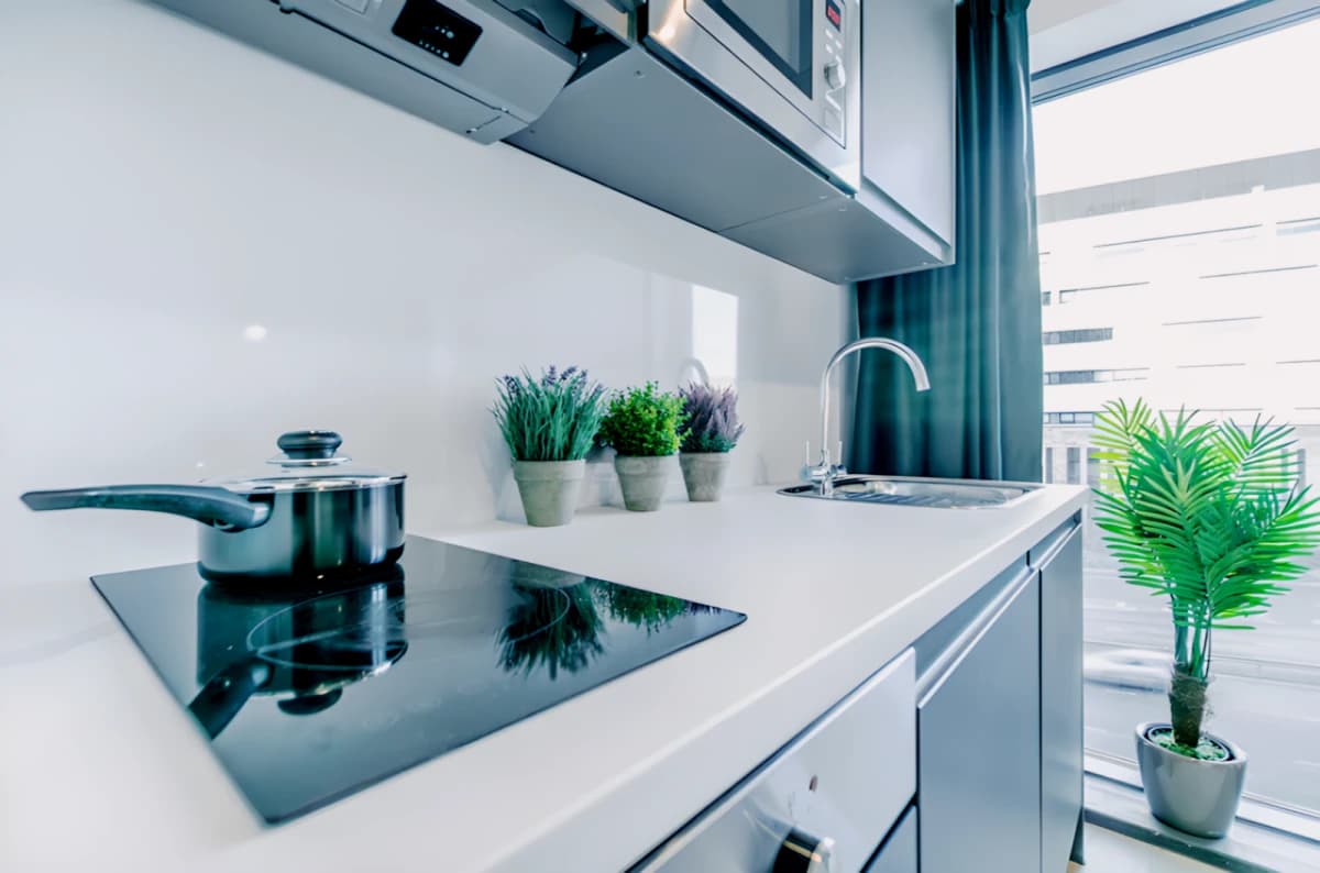 33 Parkside image