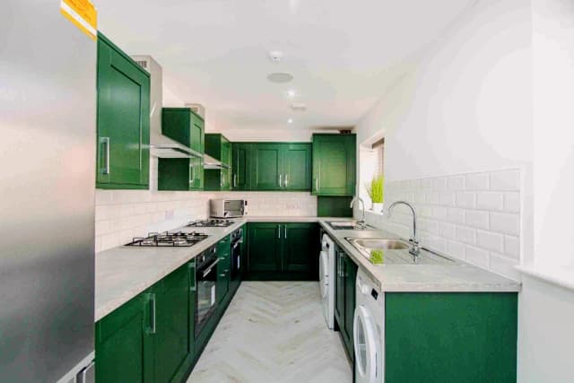 47 Woodcroft Road, L15 image