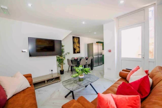 47 Woodcroft Road, L15 image