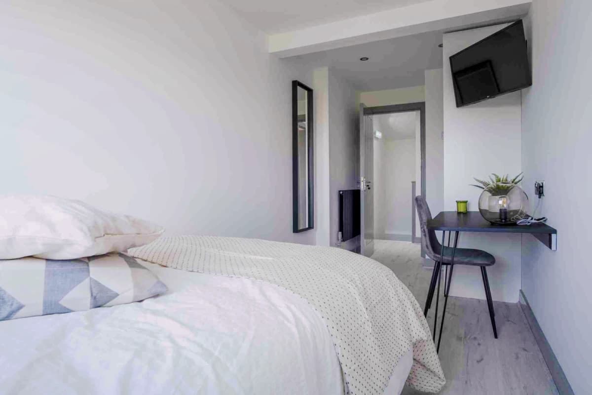 20 Coulson Road image