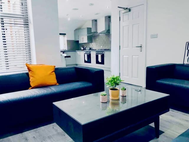 7a Gainsborough Road, L15 image