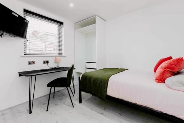 27 Granville road, L15 image
