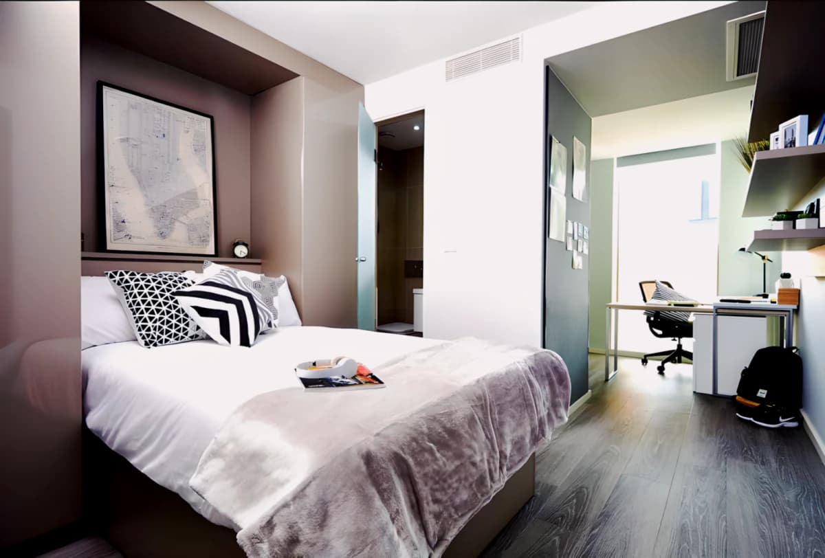 Uit First Street Student Accommodation Manchester image