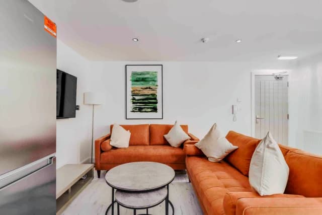 42 Cranborne Road, L15 2HX image 3