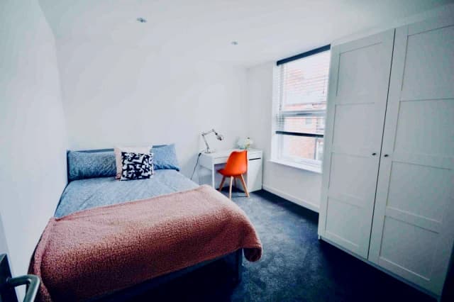 47 Salisbury Road, L15 image