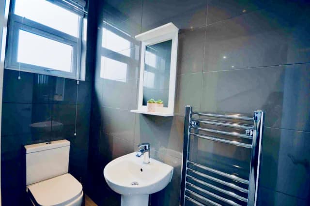 88 Woodcroft Road, L15 image