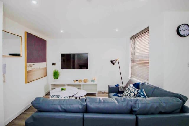 45 Langton Road, L15 image