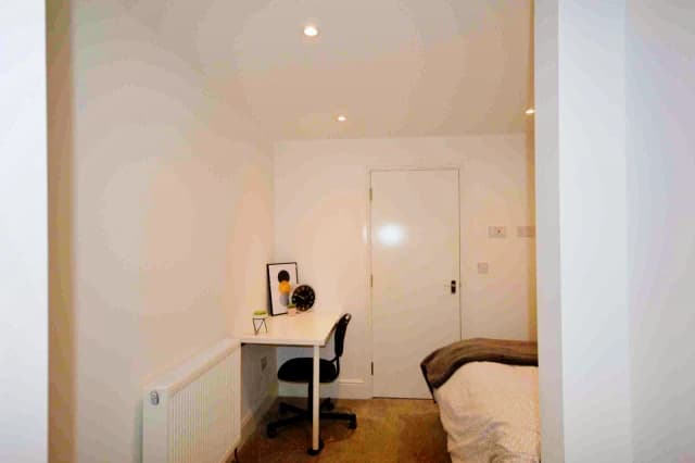 78 Cotswold Street, L7 image