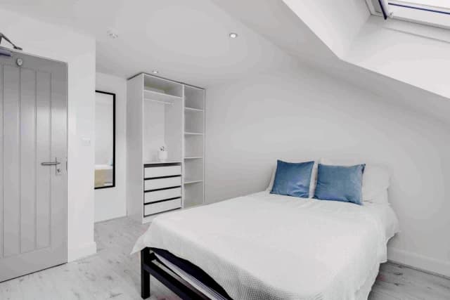 56 Cardigan Street, L15 image 4