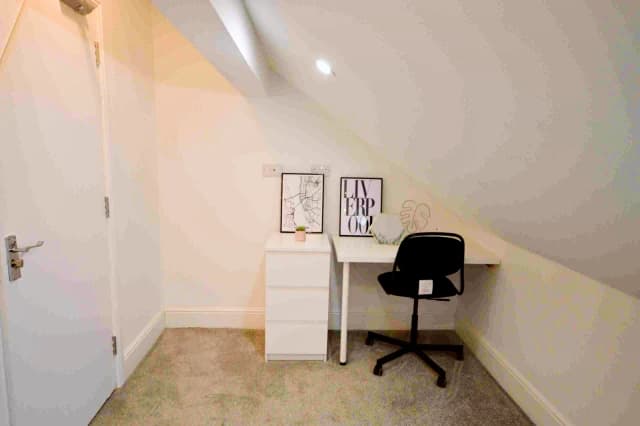 78 Cotswold Street, L7 image 2