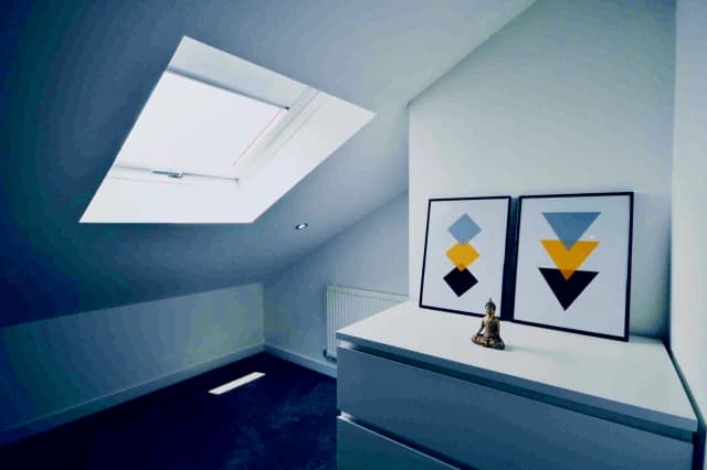 100 Alderson Road, L15 image