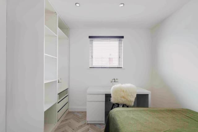 130 Cranborne Road, L15 image