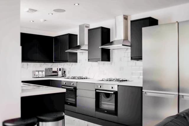 128 Alderson Road, L15 image