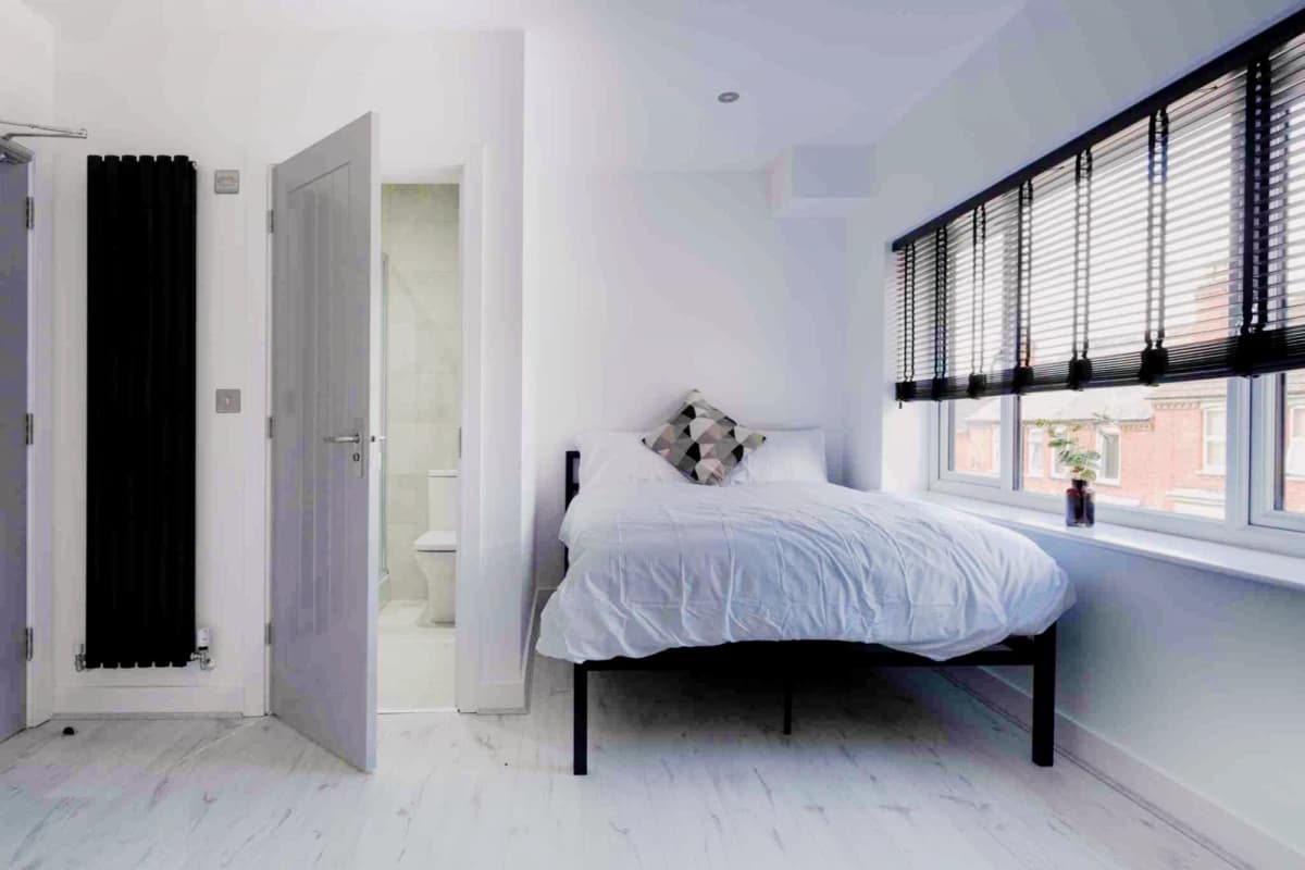 7 Avondale Street, LN2 image