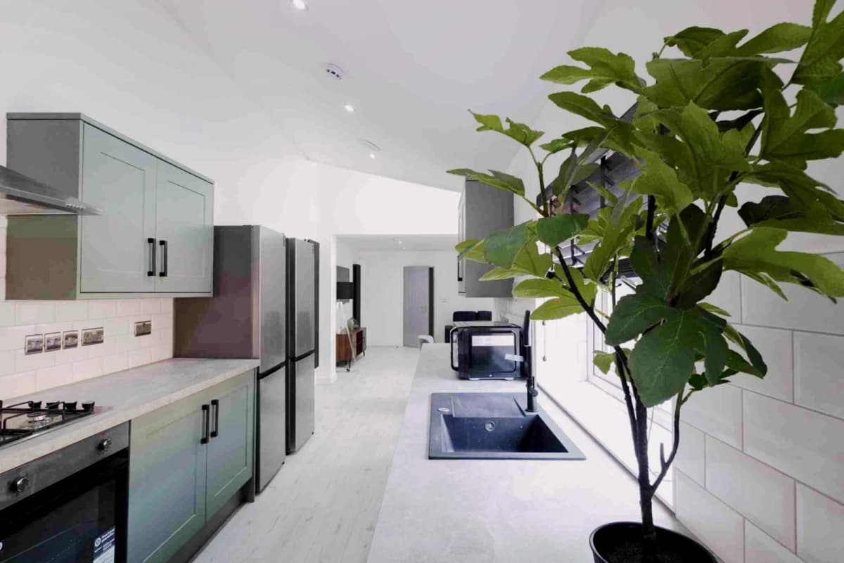 13 Avondale Street, LN2 image 5