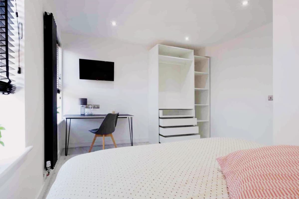 11 Avondale Street image
