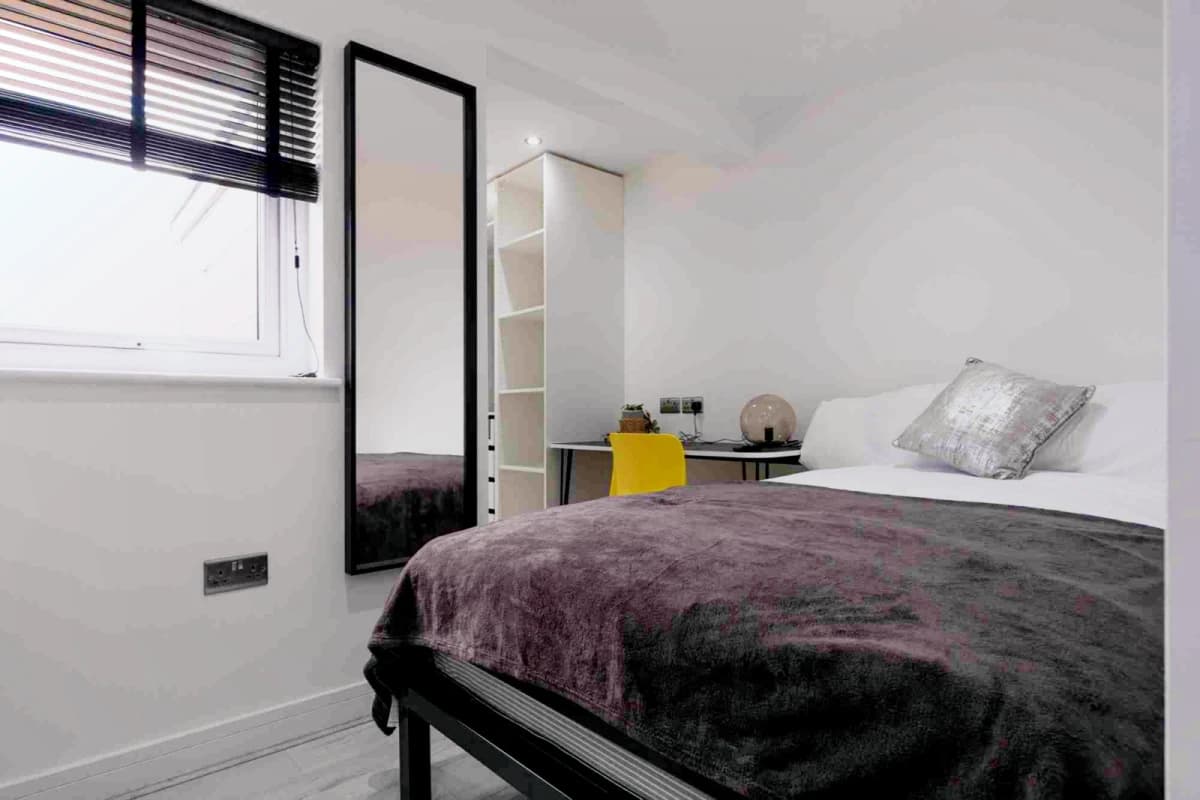 101 Carholme Road, LN1 image