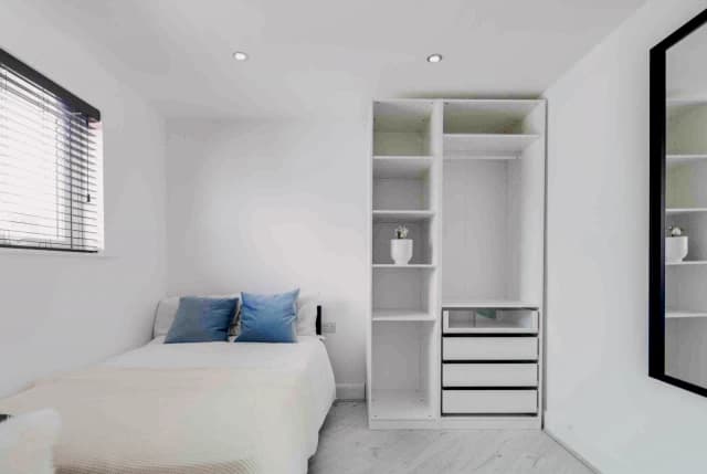 142 Alderson Road, L15 image