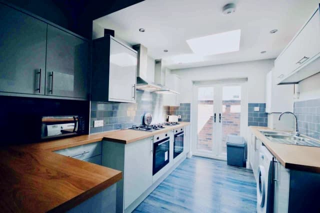 34 Granville Road, L15 image 2