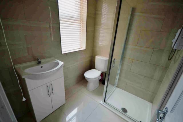 58 Egerton road, L15 image