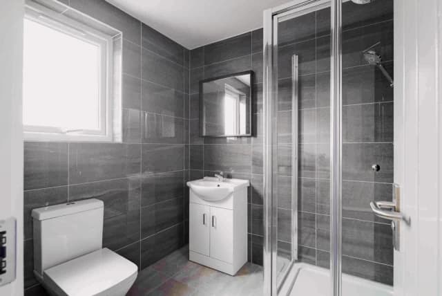 40 Cranborne Road, L15 image
