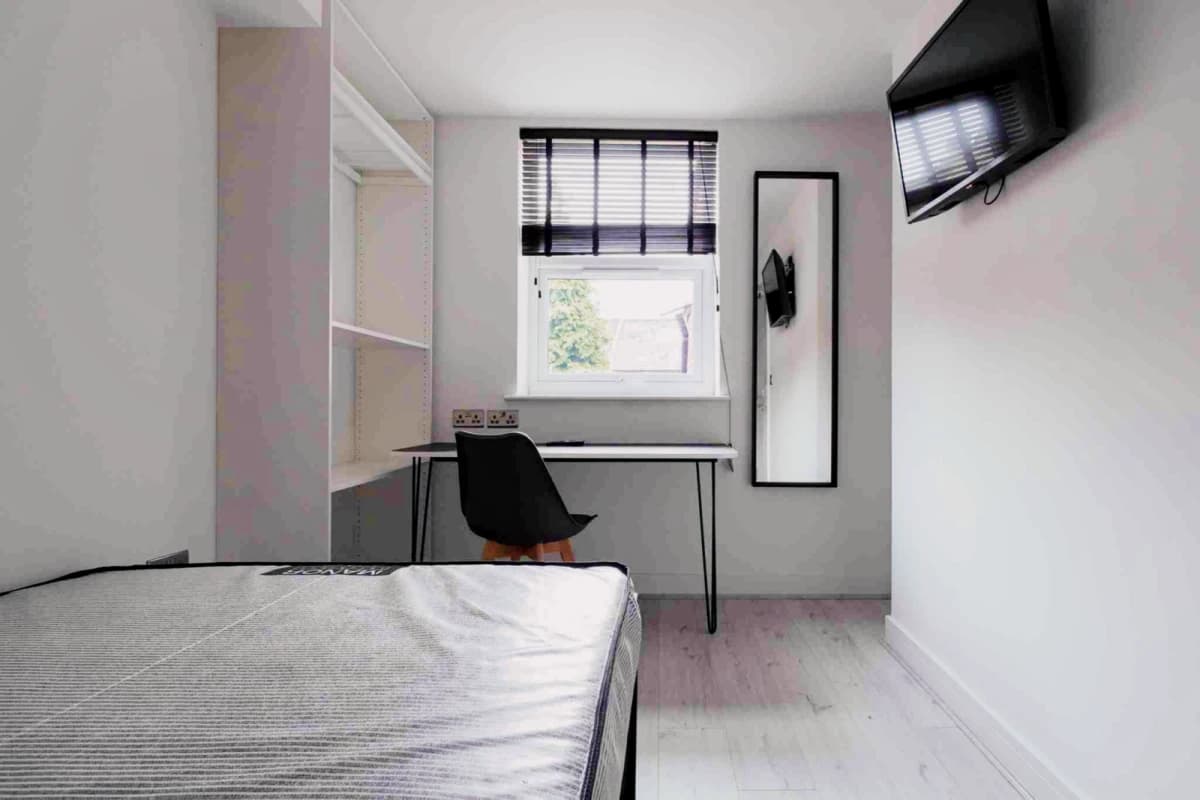 7 Milman Road, LN2 image