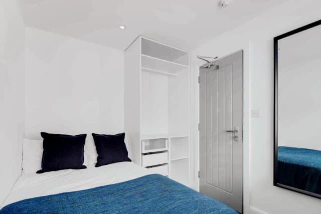 16 Wellington Avenue, L15 image