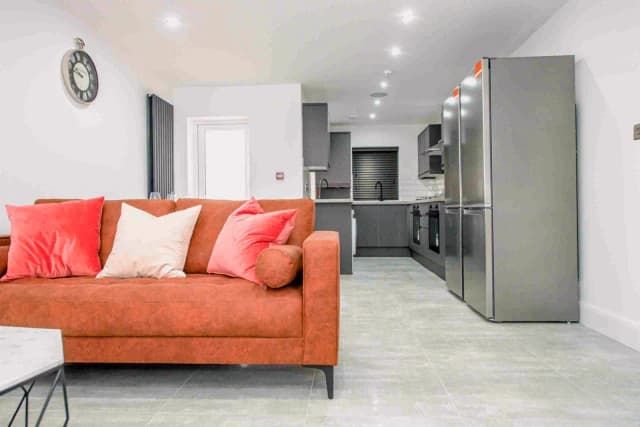 29 Langton Road, L15 image 4