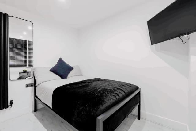 107 Cranborne Road, L15 image 5