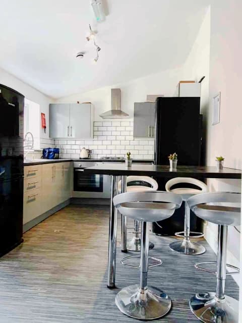 61 Garmoyle Road, L15 image 3
