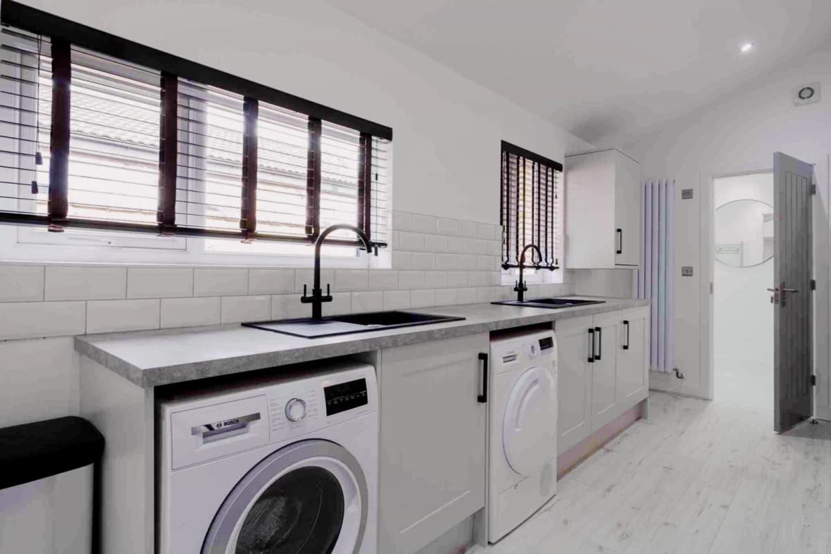 9 Avondale Street image