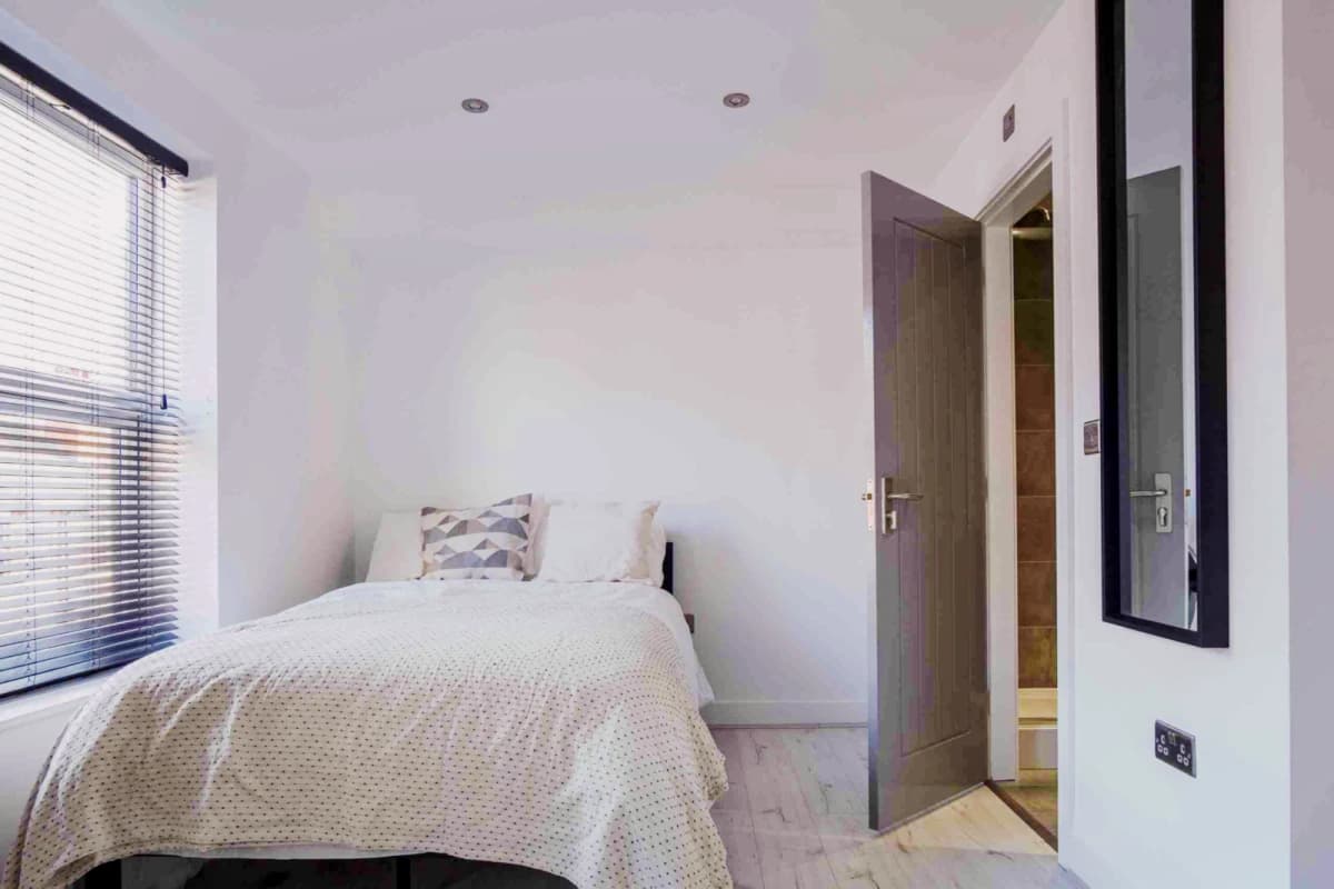 20 Avondale Street, LN2 image
