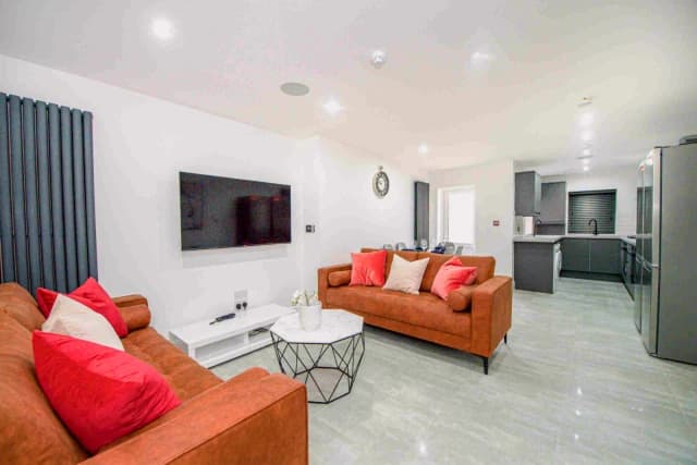 29 Langton Road, L15 image 3