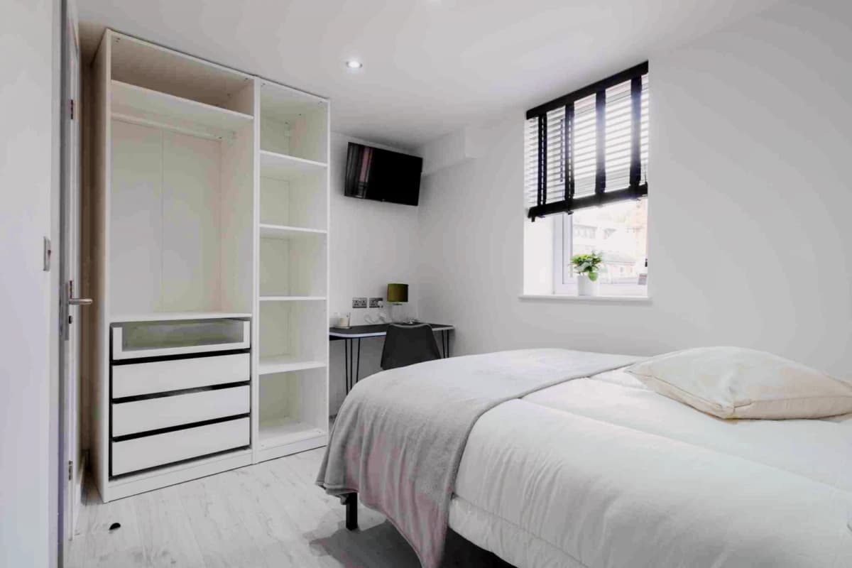 87 Monks Road image