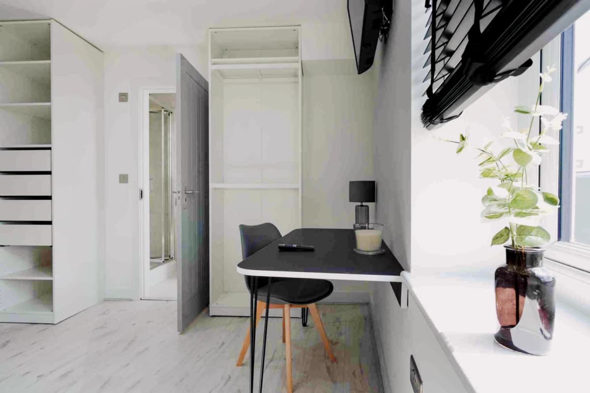 87 Monks Road image