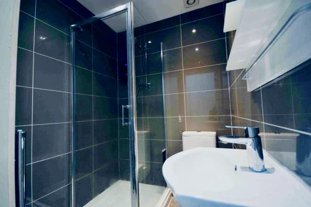 34 Granville Road, L15 image