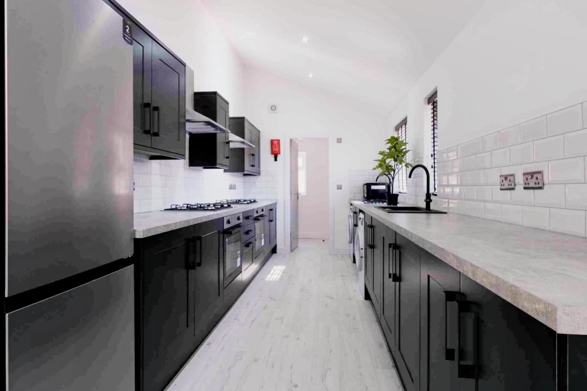 11 Avondale Street image 3