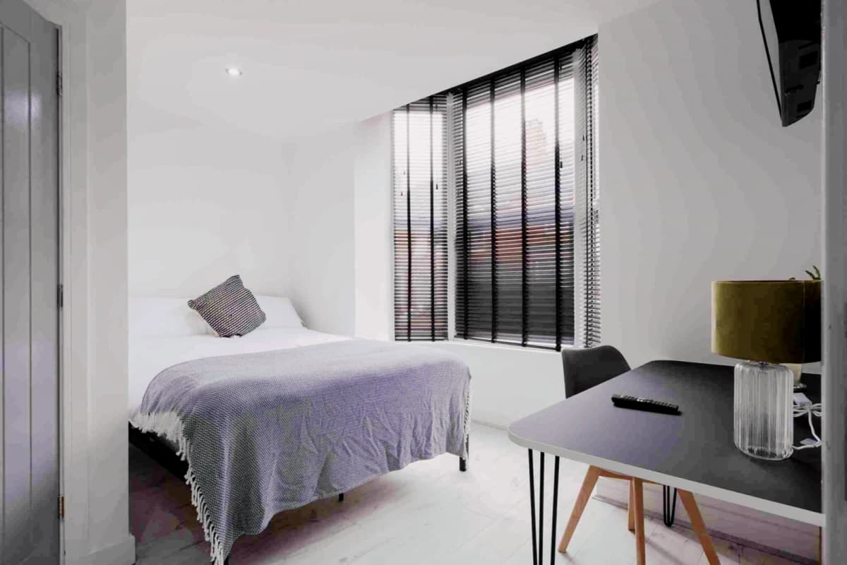 7 Avondale Street, LN2 image 2
