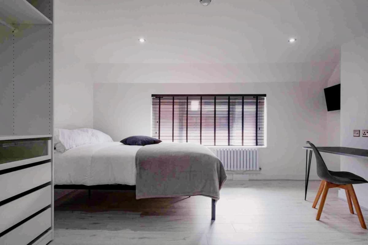 8 High Street – Antler House image