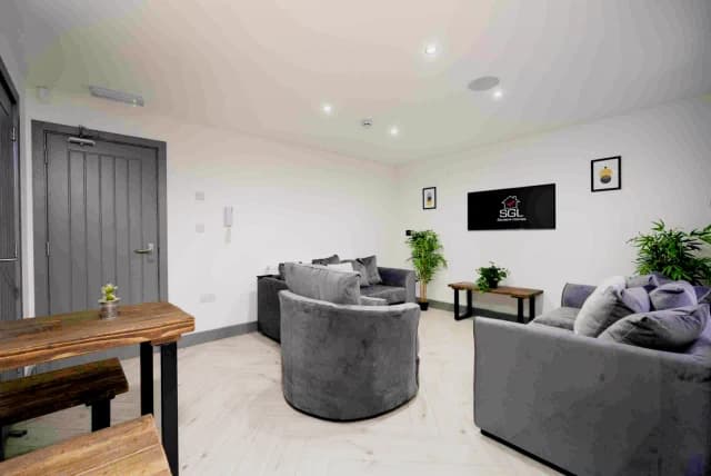 174 Alderson Road, L15 image 4