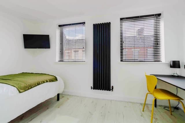 56 Hannan, L6 image