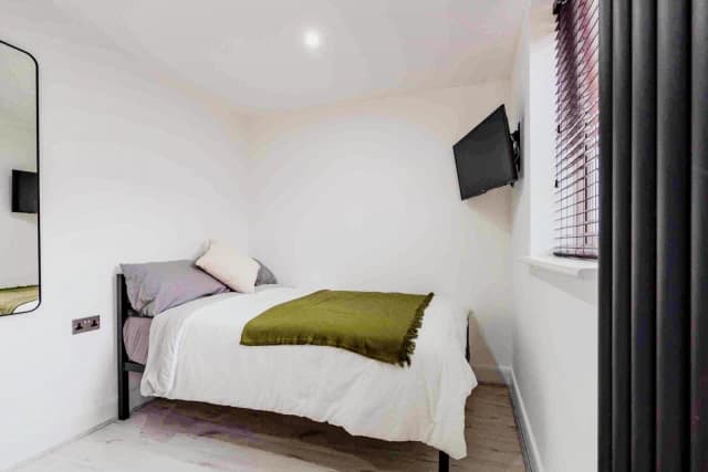 56 Hannan, L6 image