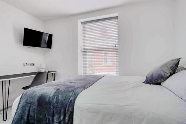 95 Salisbury road, L15 image