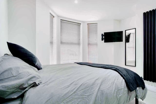 95 Salisbury road, L15 image